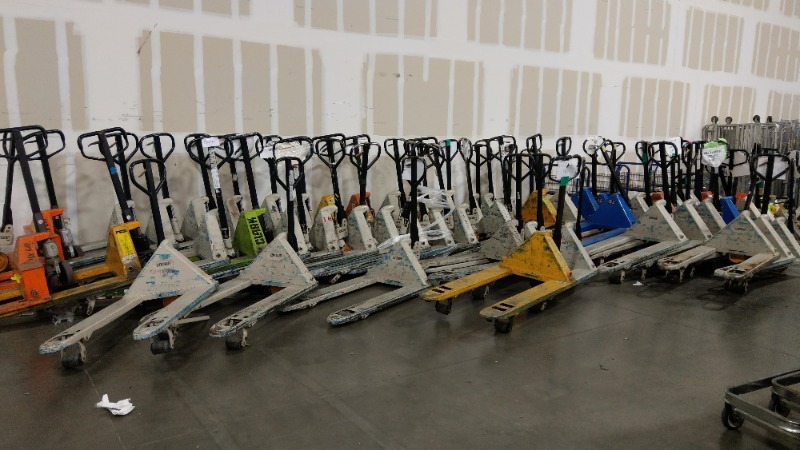 manual pallet jacks (no blue jacks)